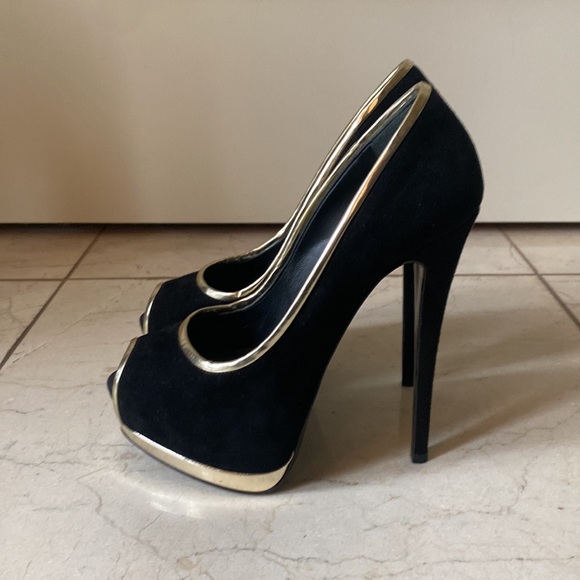 Giuseppe Zanotti Suede Platform Heels - Picture 4 of 7